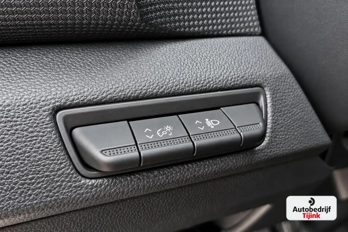 2.0 dCi 150PK T29 L1H1 Comfort | Automaat | LED | Trekhaak | Navi | Camera | PDC | App-Connect |