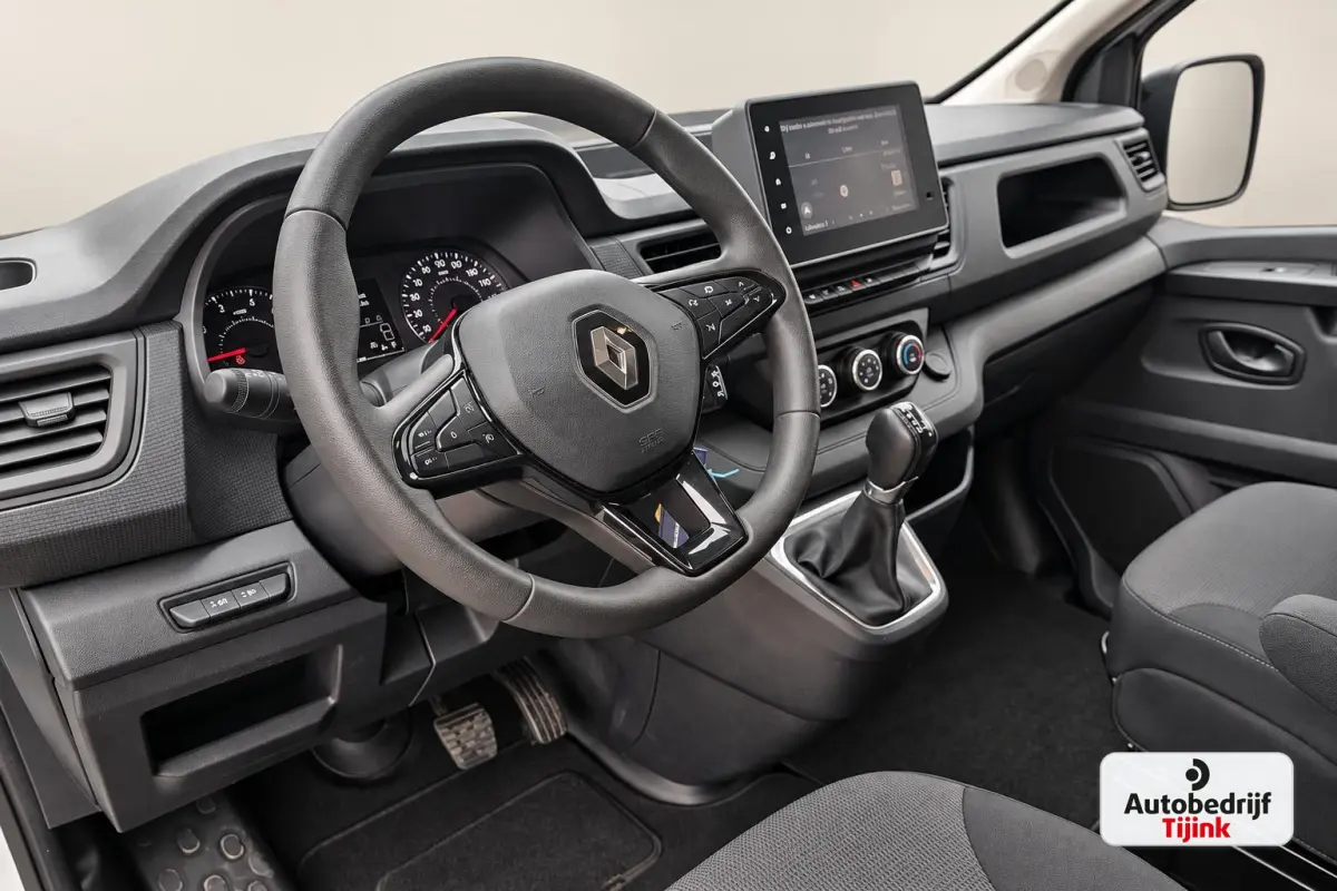 2.0 dCi 150PK T29 L1H1 Comfort | Automaat | LED | Trekhaak | Navi | Camera | PDC | App-Connect |