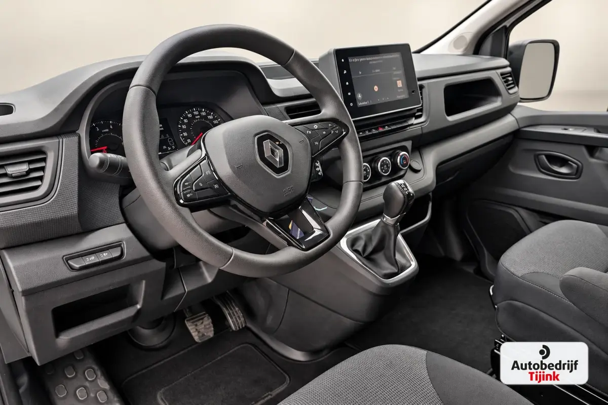2.0 dCi 150PK T29 L1H1 Comfort | Automaat | LED | Trekhaak | Navi | Camera | PDC | App-Connect |