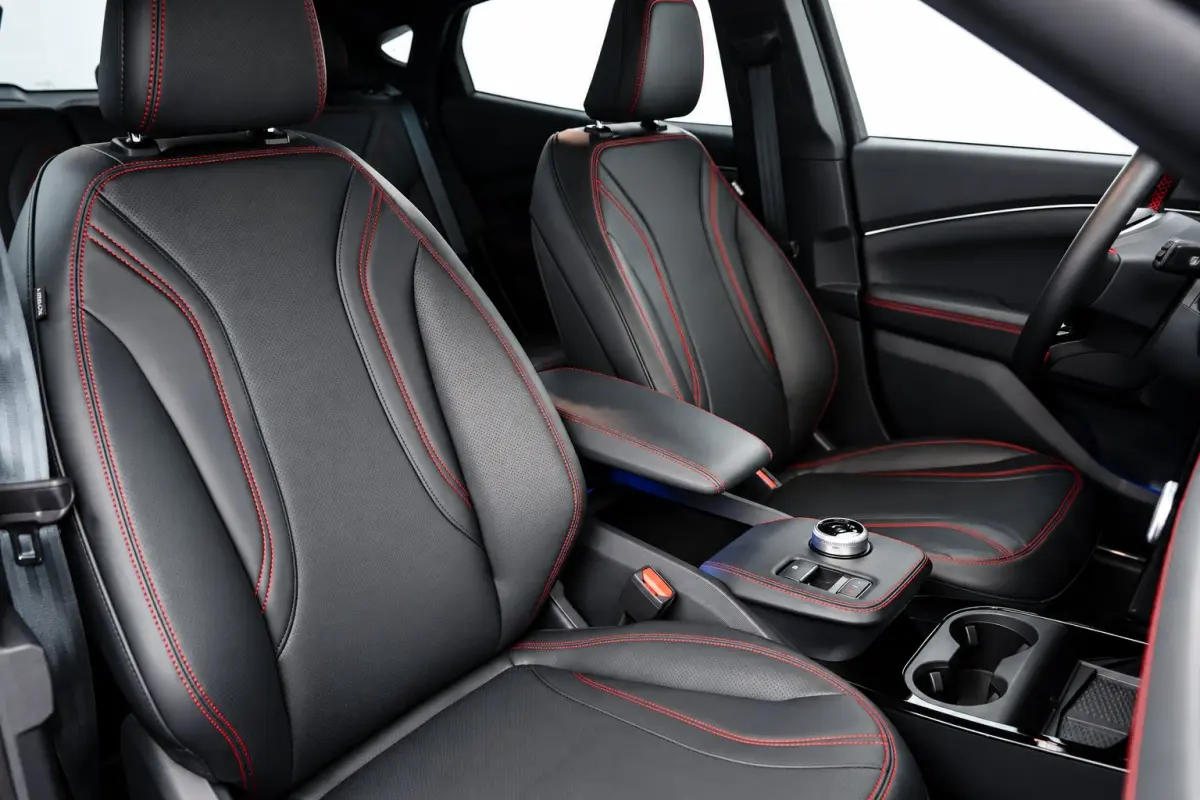 AWD 75 kWh | Panoramadak | B&O Audio | Adaprive Cruise | Dodehoek Detectie | SOH 95% |