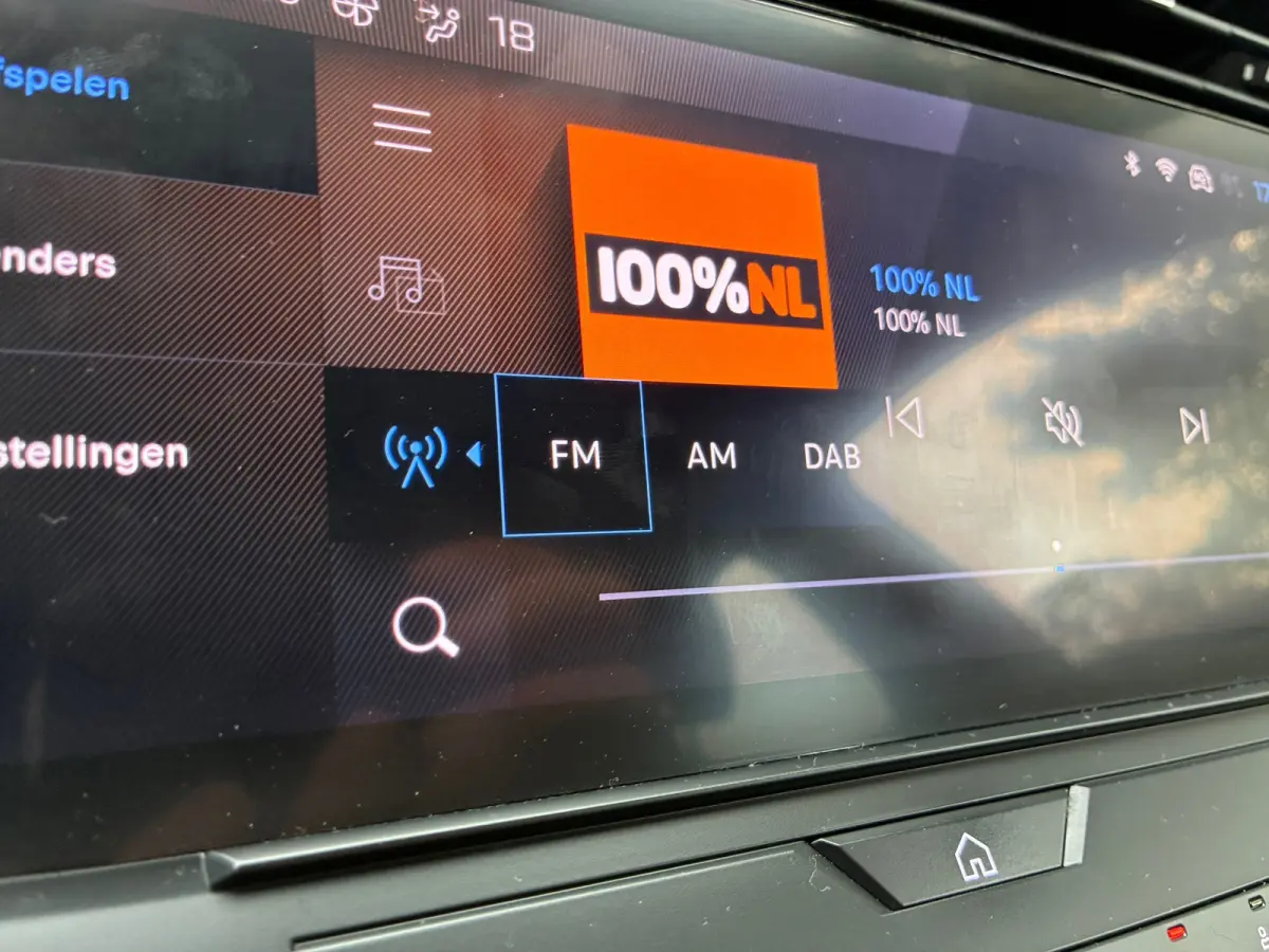 1.2 Active Pack Business | Carplay + DAB+ nu €12.975,-!!!