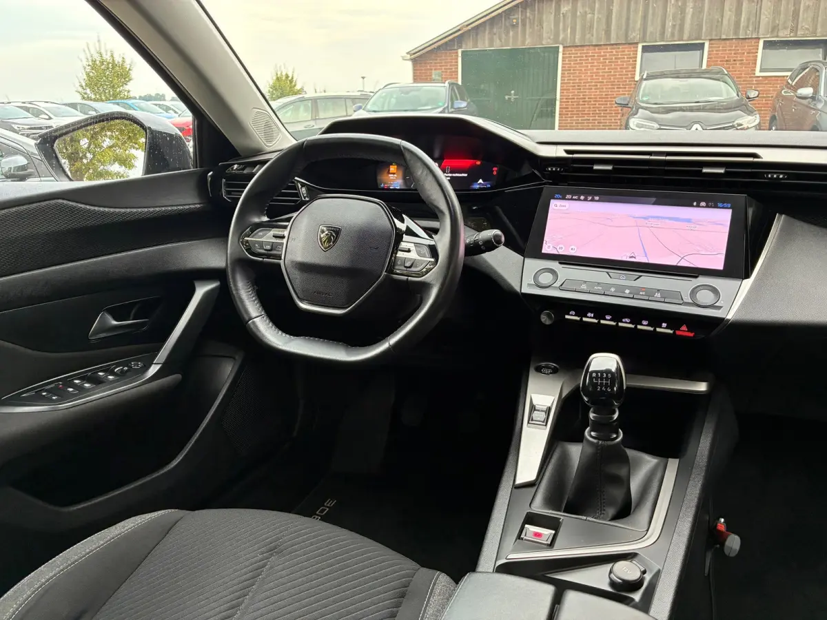 1.2 Active Pack Business | Carplay + DAB+ nu €12.975,-!!!
