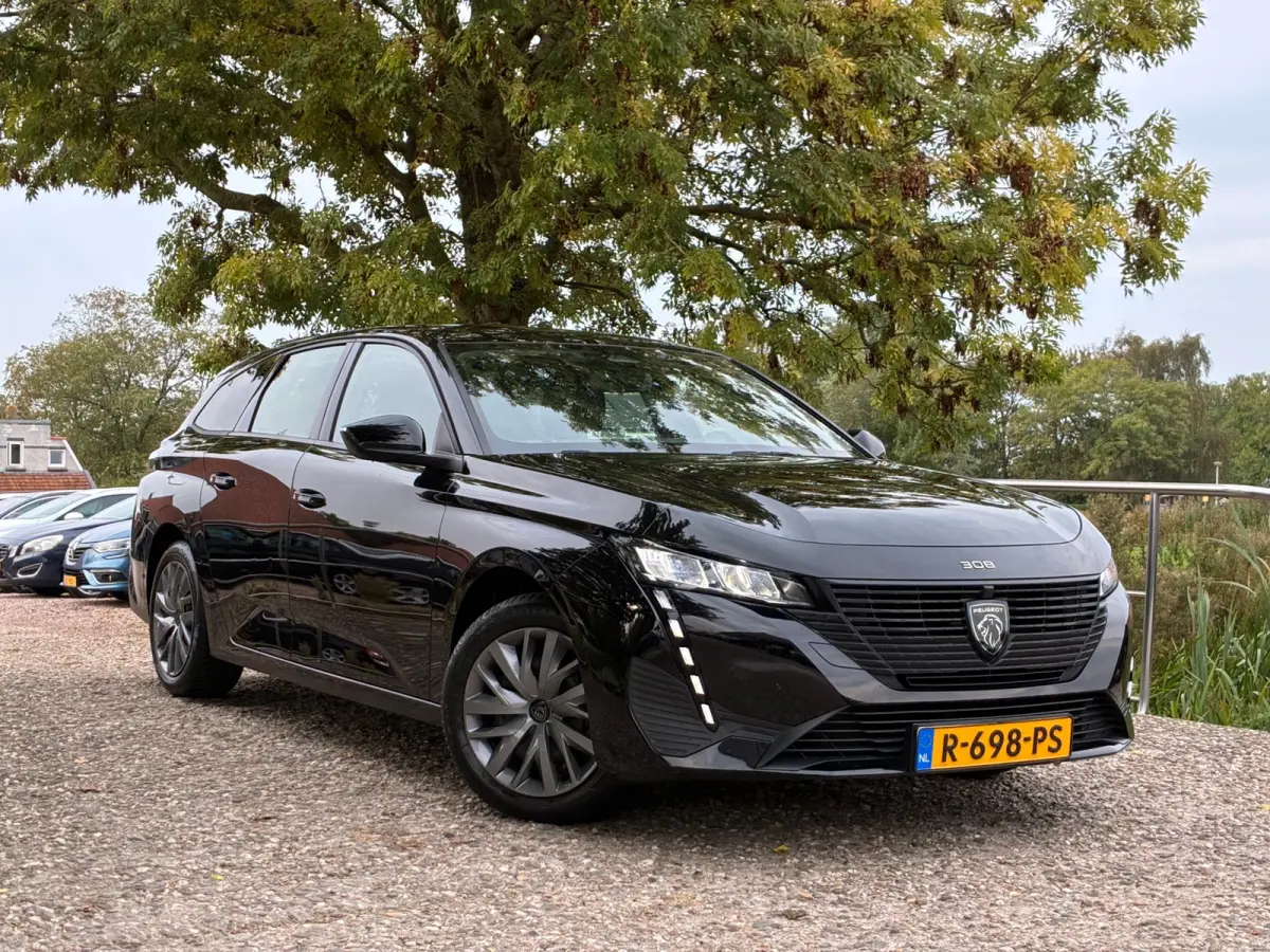 1.2 Active Pack Business | Carplay + DAB+ nu €12.975,-!!!