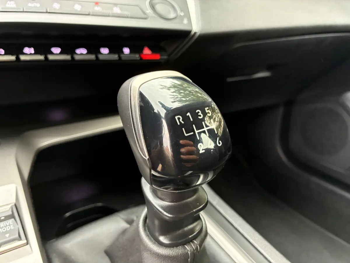 1.2 Active Pack Business | Carplay + DAB+ nu €12.975,-!!!