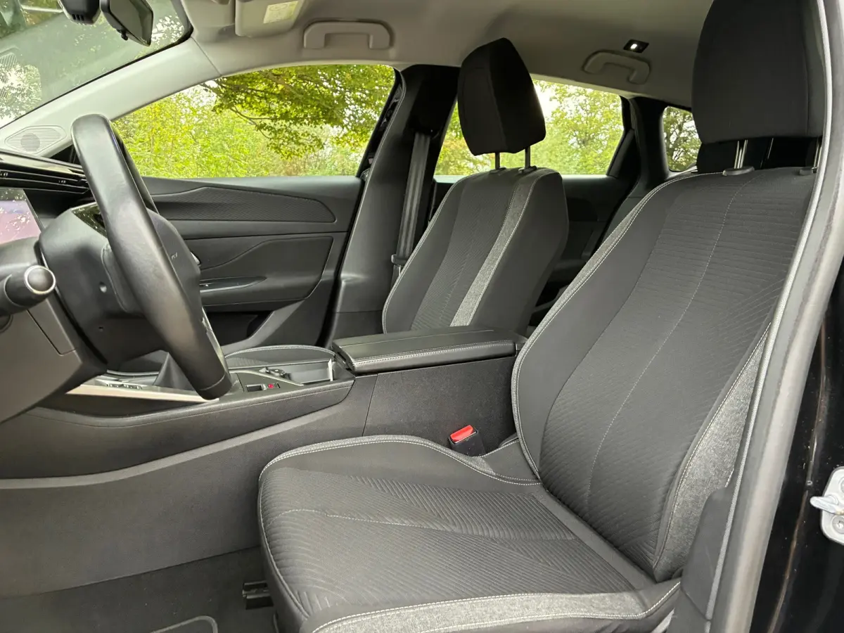 1.2 Active Pack Business | Carplay + DAB+ nu €12.975,-!!!
