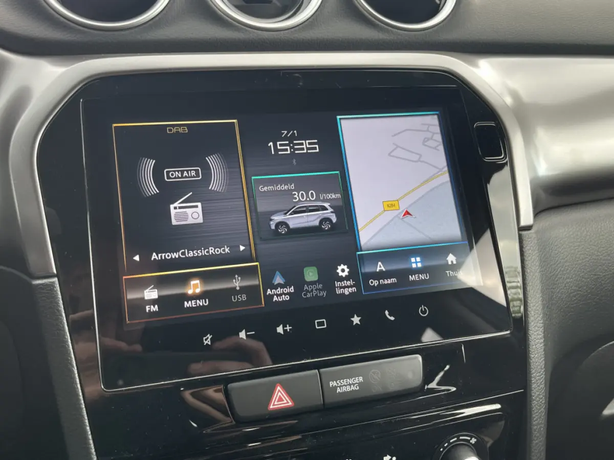 1.4 Boosterjet Smart Hybrid Select Automaat | €2.000,- voordeel | In meerdere kleuren leverbaar | Adapt. Cruise | Camera | Dodehoek | Rijstrook | Stoelverwarming | etc. etc.