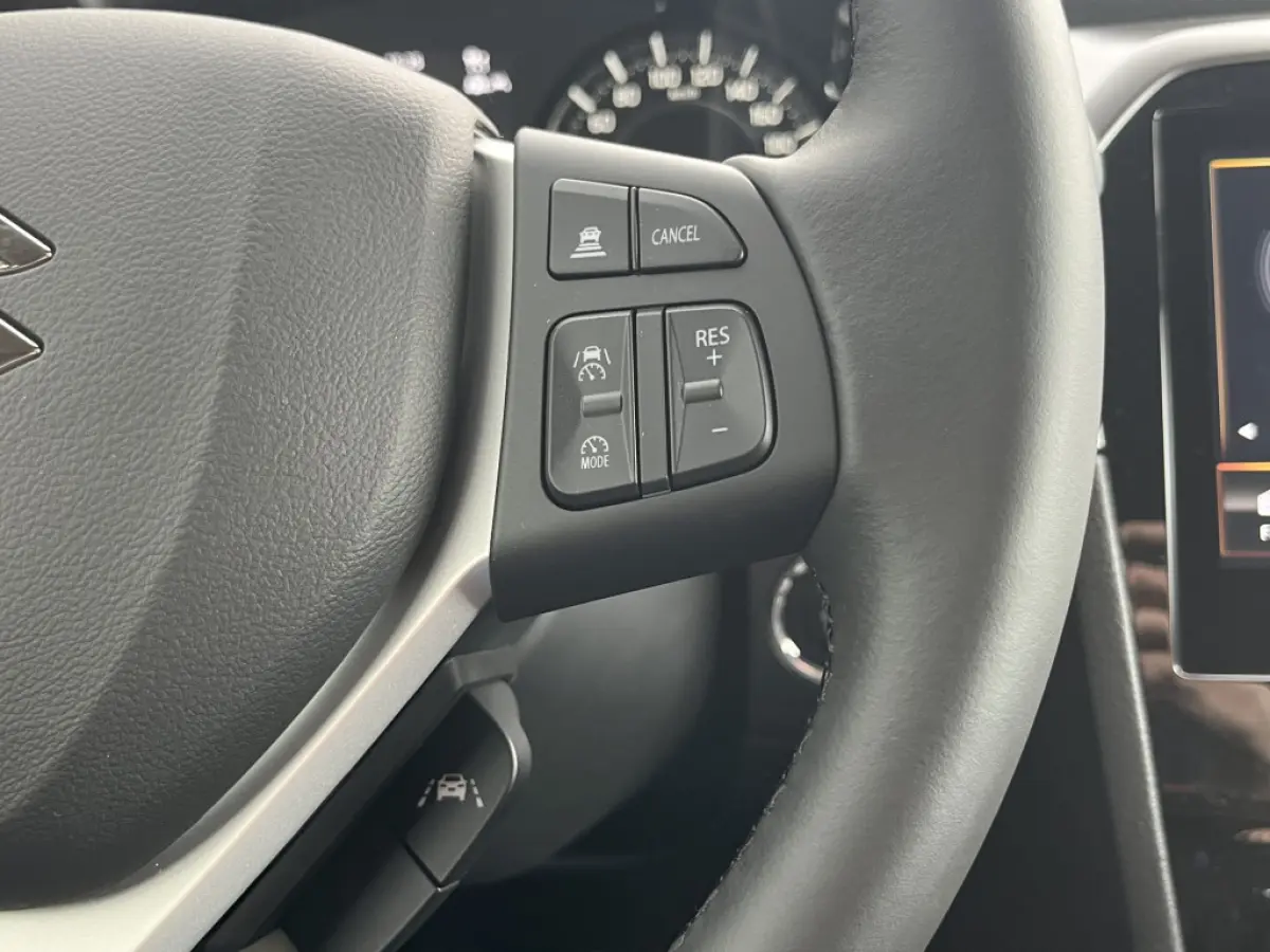 1.4 Boosterjet Smart Hybrid Select Automaat | €2.000,- voordeel | In meerdere kleuren leverbaar | Adapt. Cruise | Camera | Dodehoek | Rijstrook | Stoelverwarming | etc. etc.