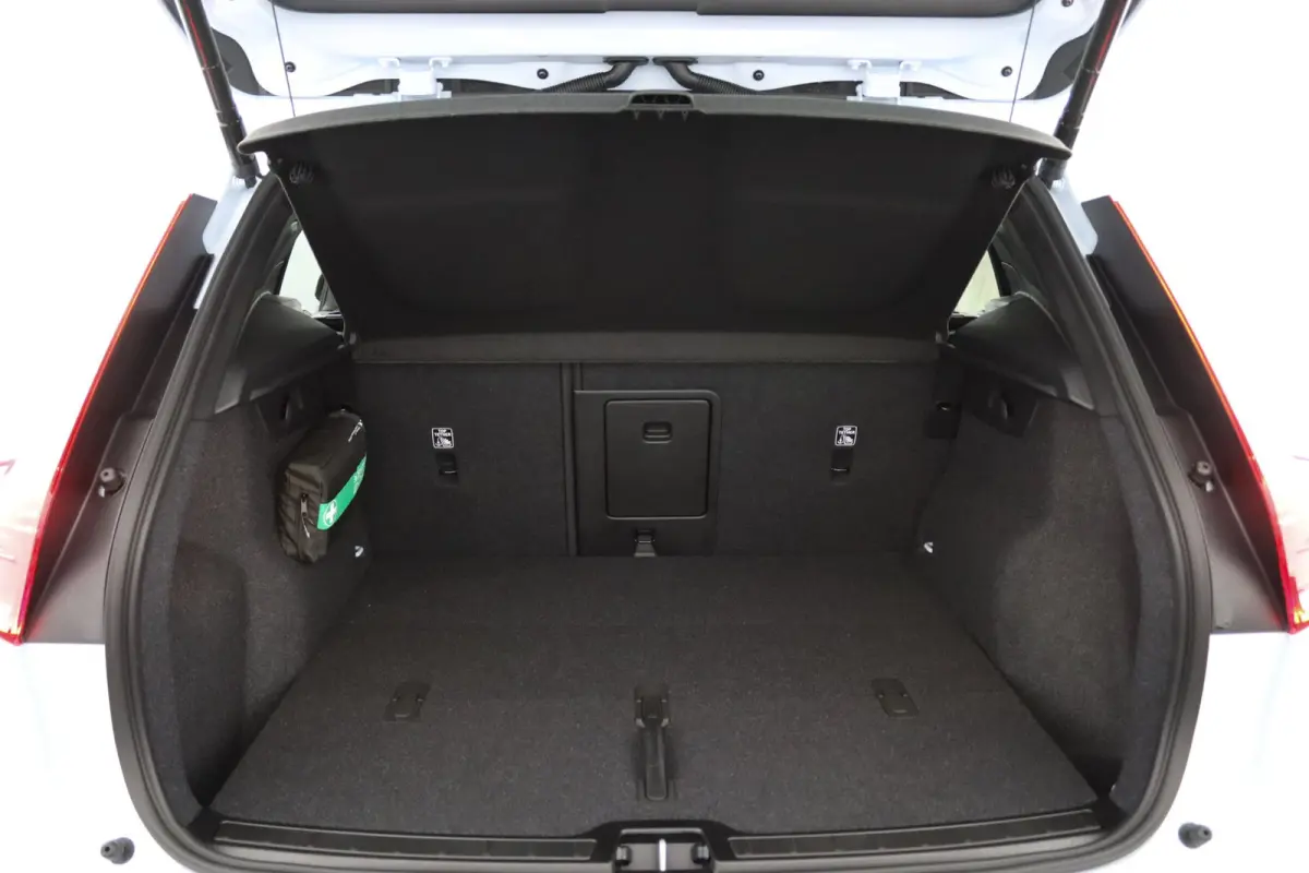 Single Motor Extended Range Plus Dark 82 kWh | SoH 100% | Panoramadak | Harman/Kardon | 360 Camera | Stoelverwarming | Keyless | BLIS | Adaptive Cruise