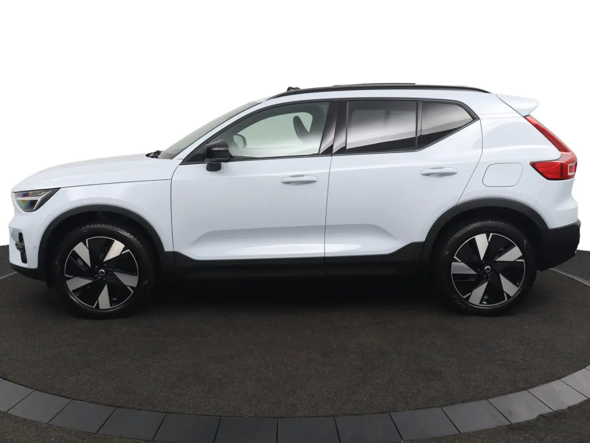 Single Motor Extended Range Plus Dark 82 kWh | SoH 100% | Panoramadak | Harman/Kardon | 360 Camera | Stoelverwarming | Keyless | BLIS | Adaptive Cruise