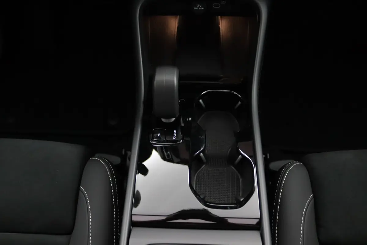 Single Motor Extended Range Plus Dark 82 kWh | SoH 100% | Panoramadak | Harman/Kardon | 360 Camera | Stoelverwarming | Keyless | BLIS | Adaptive Cruise