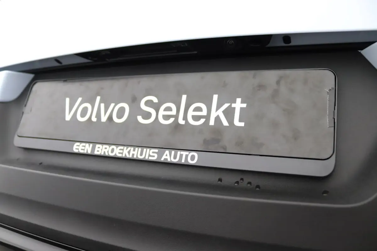 Single Motor Extended Range Plus Dark 82 kWh | SoH 100% | Panoramadak | Harman/Kardon | 360 Camera | Stoelverwarming | Keyless | BLIS | Adaptive Cruise