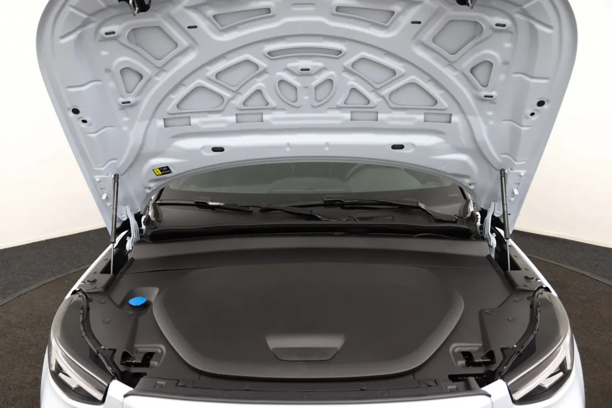 Single Motor Extended Range Plus Dark 82 kWh | SoH 100% | Panoramadak | Harman/Kardon | 360 Camera | Stoelverwarming | Keyless | BLIS | Adaptive Cruise
