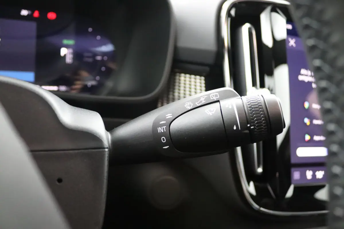 Single Motor Extended Range Plus Dark 82 kWh | SoH 100% | Panoramadak | Harman/Kardon | 360 Camera | Stoelverwarming | Keyless | BLIS | Adaptive Cruise
