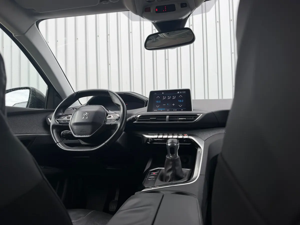 1.2 PureTech Allure - Smart Grey - Leder Claudia Mistral/Carplay/Dab+