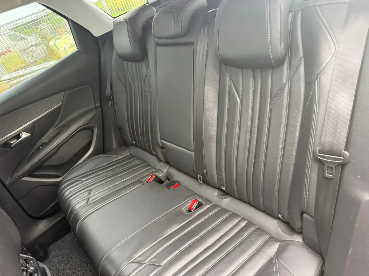 1.2 PureTech Allure - Smart Grey - Leder Claudia Mistral/Carplay/Dab+