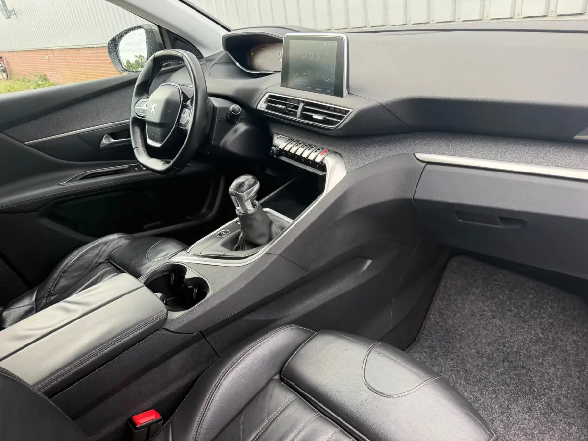 1.2 PureTech Allure - Smart Grey - Leder Claudia Mistral/Carplay/Dab+