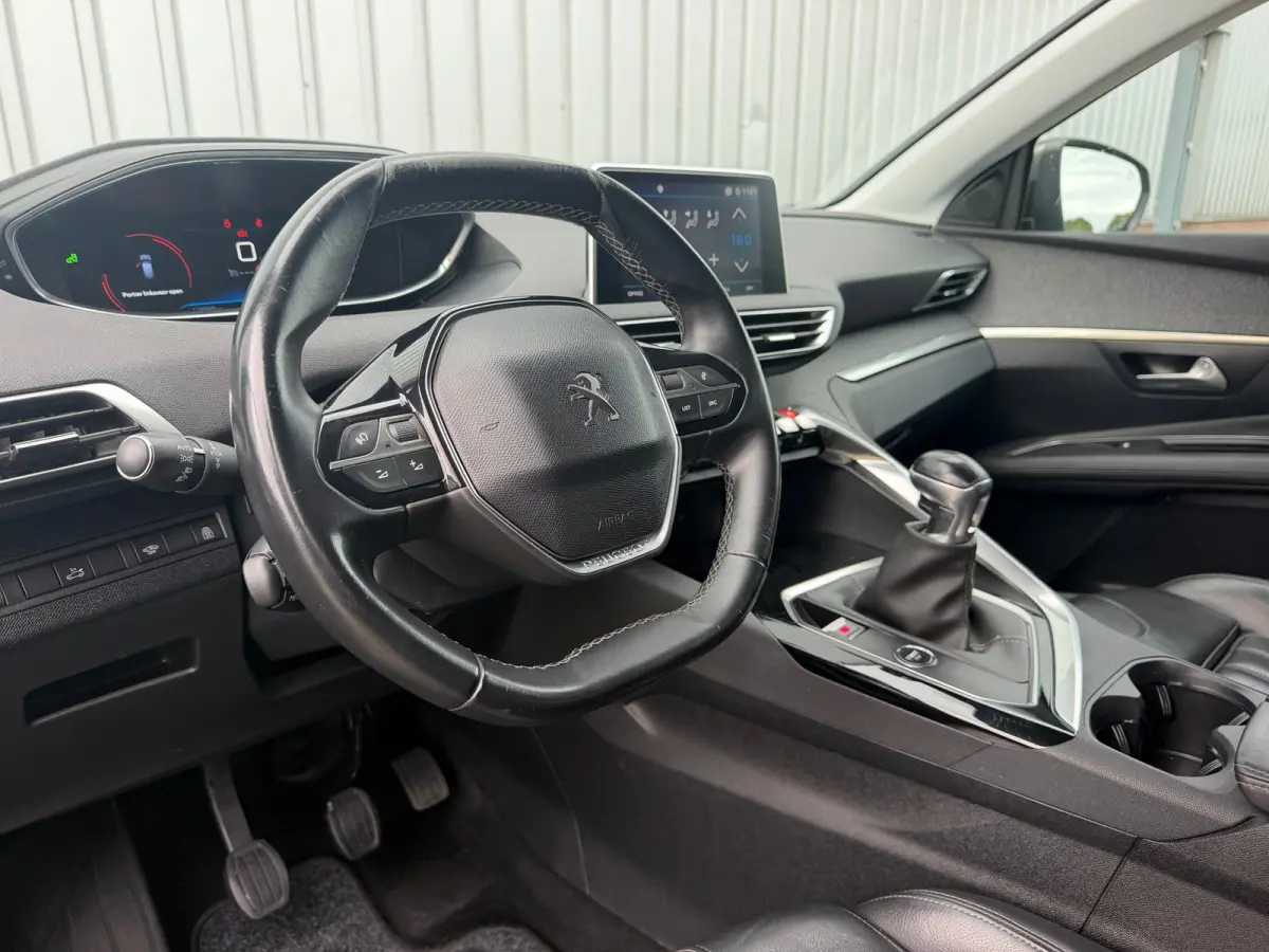 1.2 PureTech Allure - Smart Grey - Leder Claudia Mistral/Carplay/Dab+