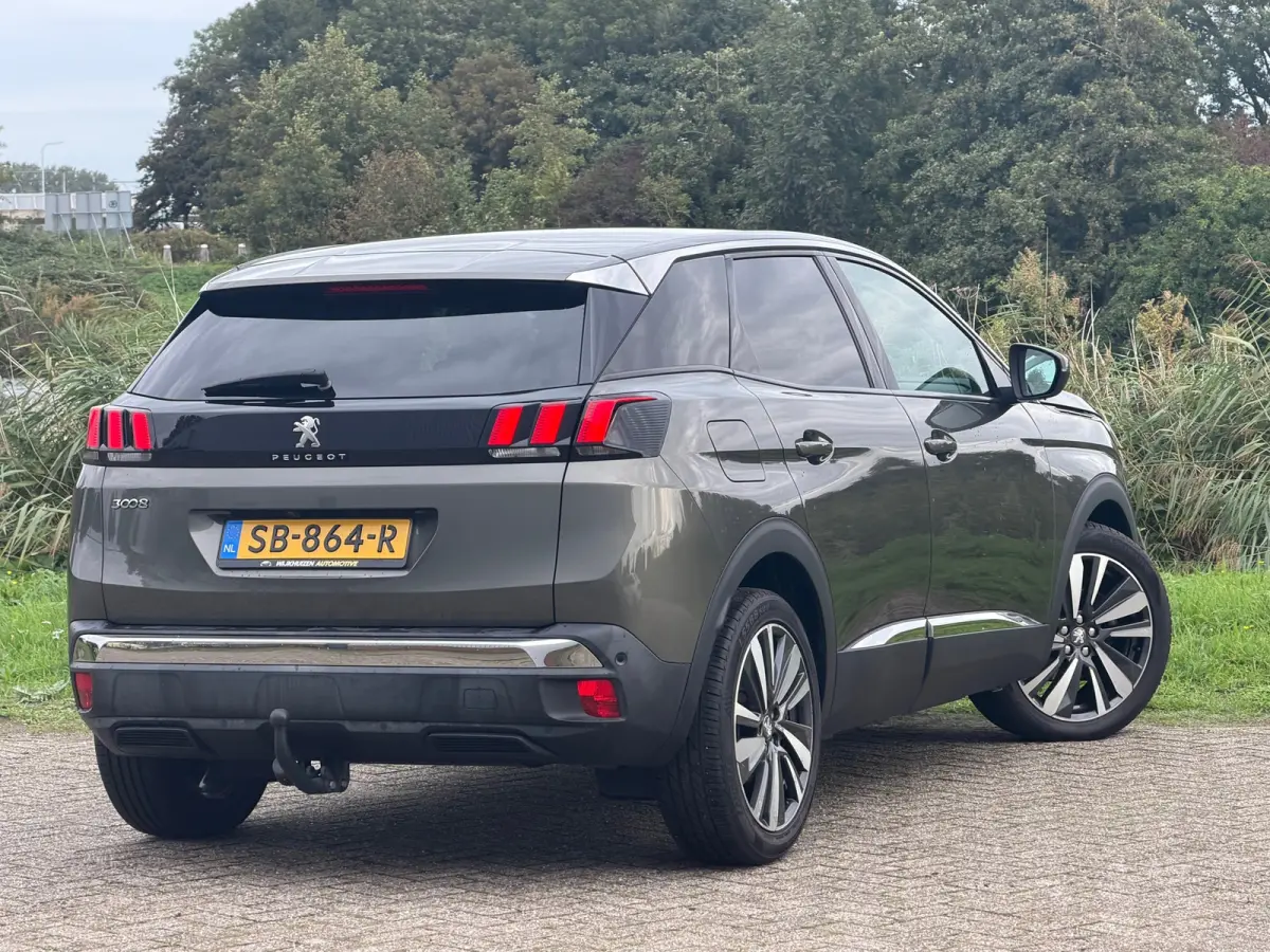 1.2 PureTech Allure - Smart Grey - Leder Claudia Mistral/Carplay/Dab+
