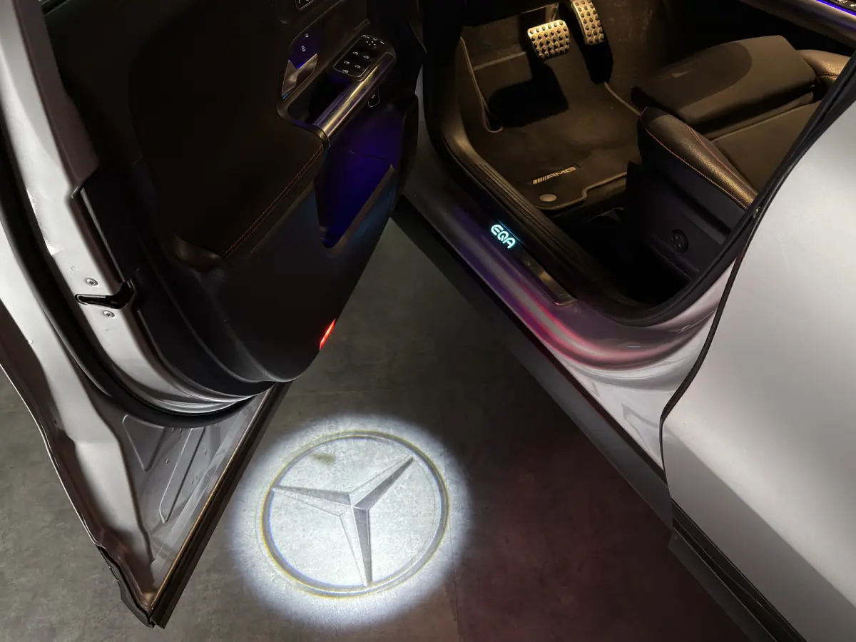 300 4MATIC Business Solution 67 kWh | SOH 94,2 % | AMG Styling