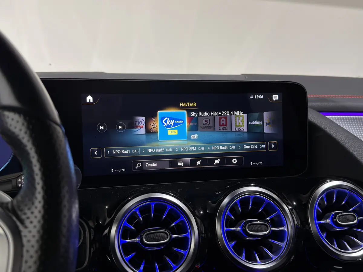 300 4MATIC Business Solution 67 kWh | SOH 94,2 % | AMG Styling
