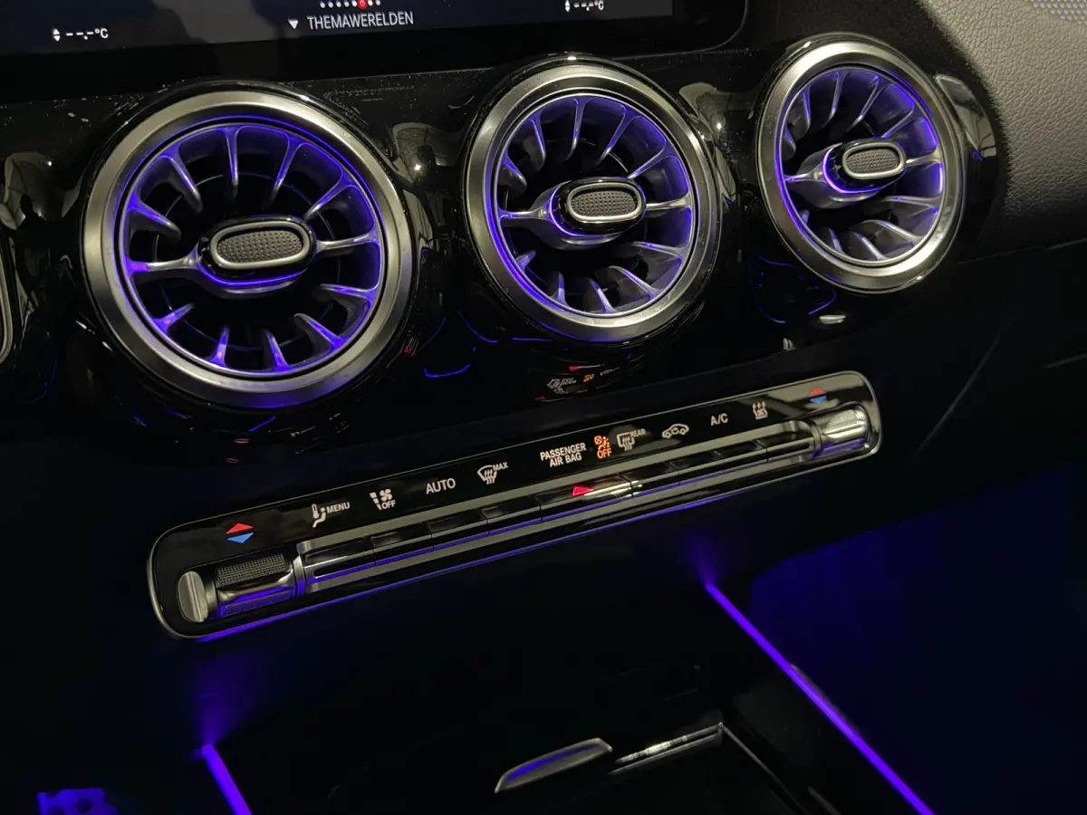 300 4MATIC Business Solution 67 kWh | SOH 94,2 % | AMG Styling
