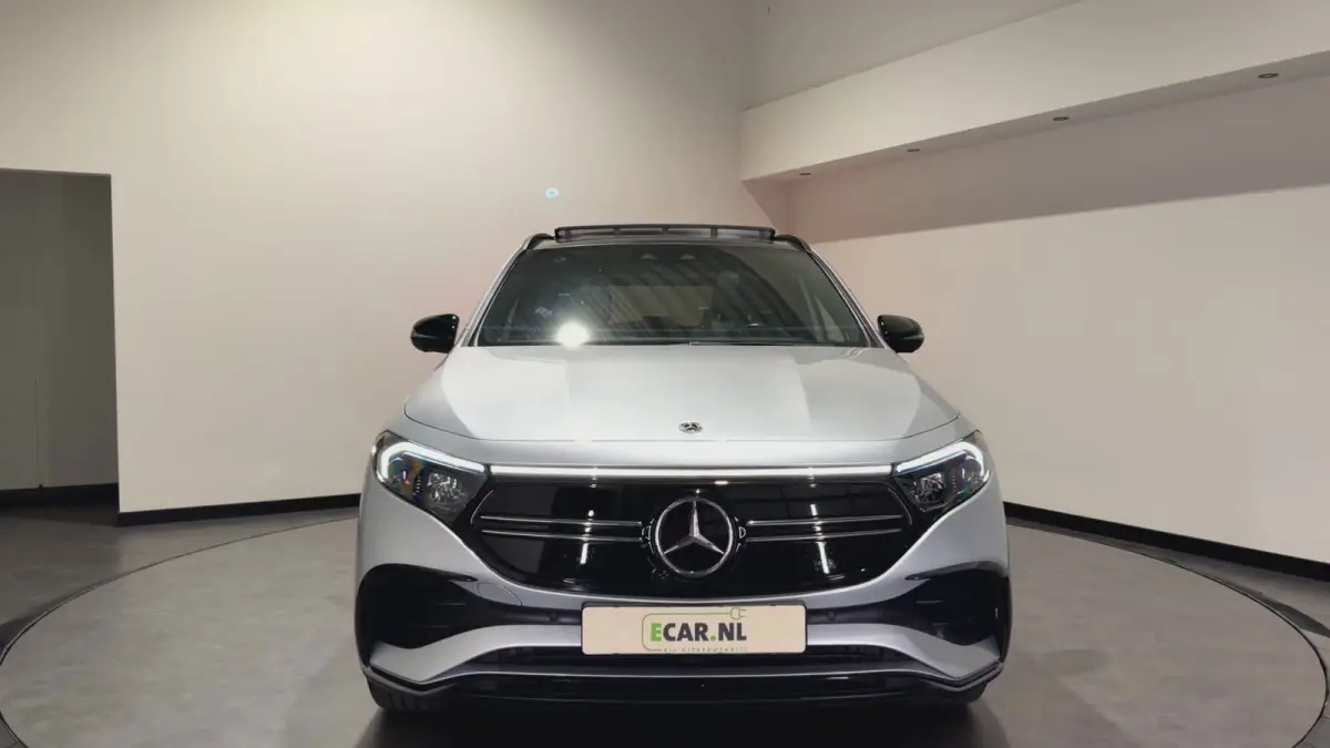 300 4MATIC Business Solution 67 kWh | SOH 94,2 % | AMG Styling