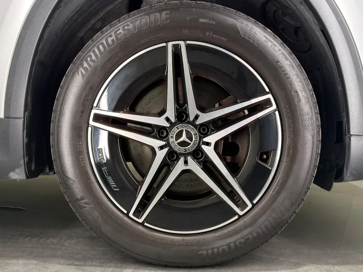 300 4MATIC Business Solution 67 kWh | SOH 94,2 % | AMG Styling