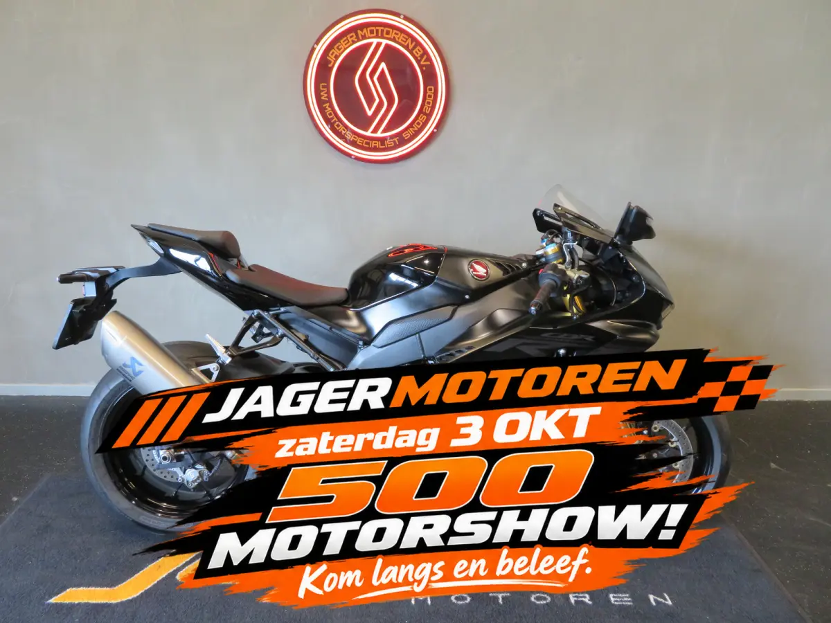 CBR 1000 RR-R SP FIREBLADE TOPPER!