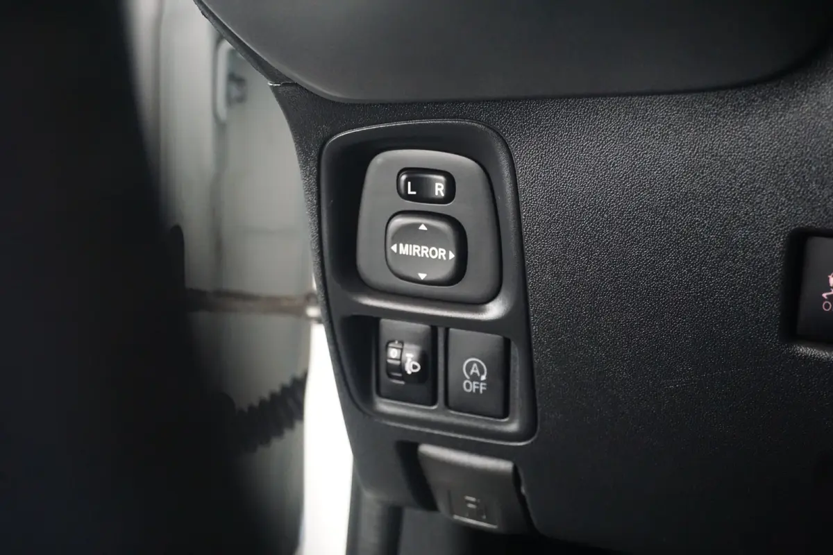 1.0 VVT-i x-joy | Stoelverwarming | Camera | Dealer Onderhouden |