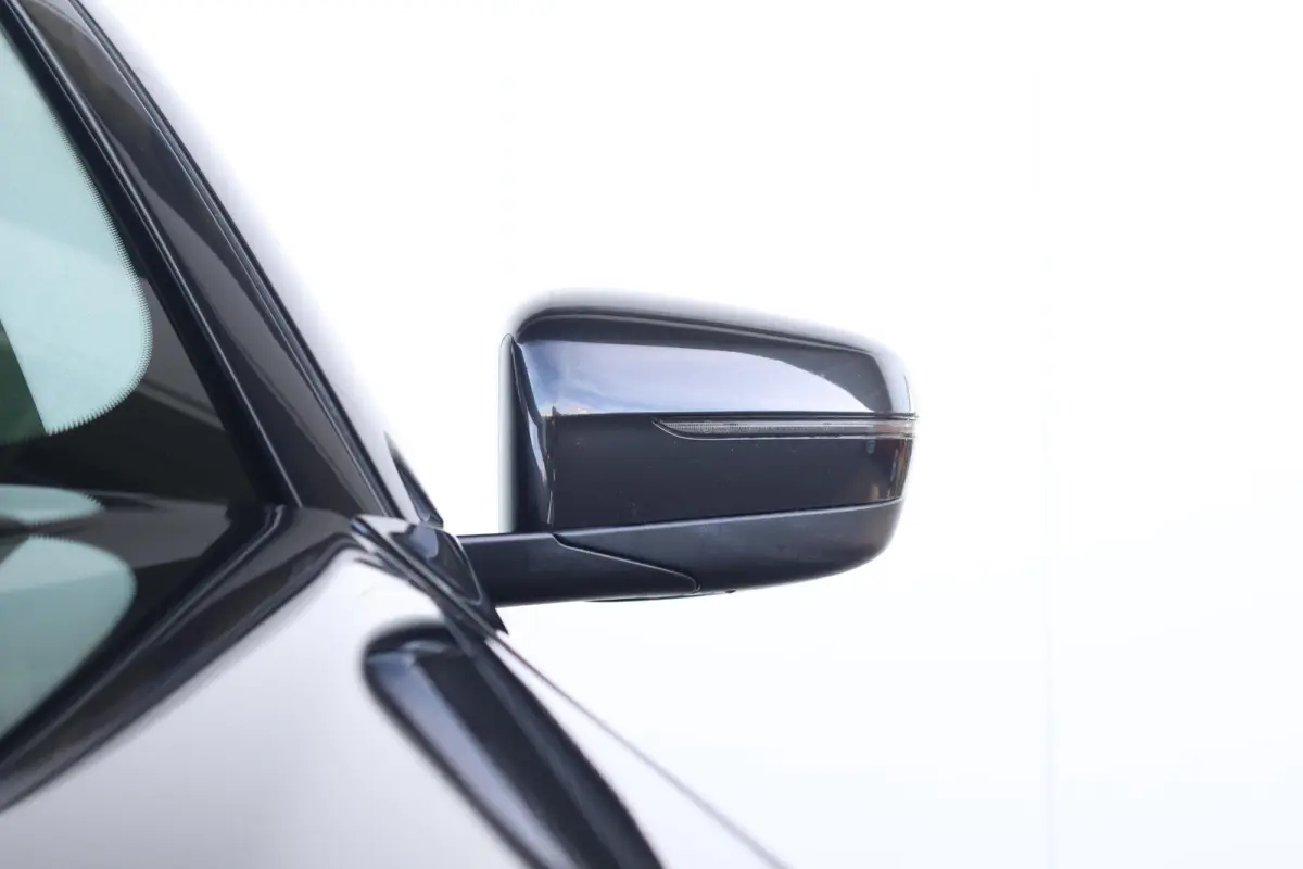 530e iPerformance High Executive | SoH 84,6 % | Comfortstoelen | Achteruitrijcamera | Schuif/Kantel Dak | Elektr. Achterklep | Driving Assistant Plus | Head-Up | Hifi | Verwarmde Stoelen voo