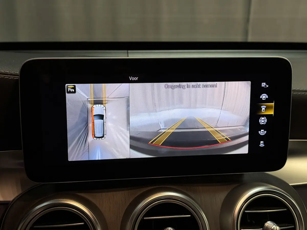4MATIC AMG Line 19"/Luchtvering/Matrix LED/Keyless/Memory + stoelverwarming/Sfeerverlichting/Elektrische klep/Apple Carplay & Android Auto