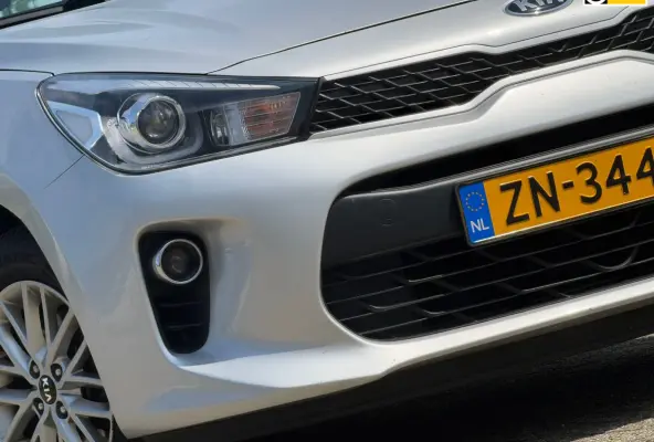 1.0 TGDI DynamicLine - Silky Silver - Camera/Carplay/Cruise - Fris