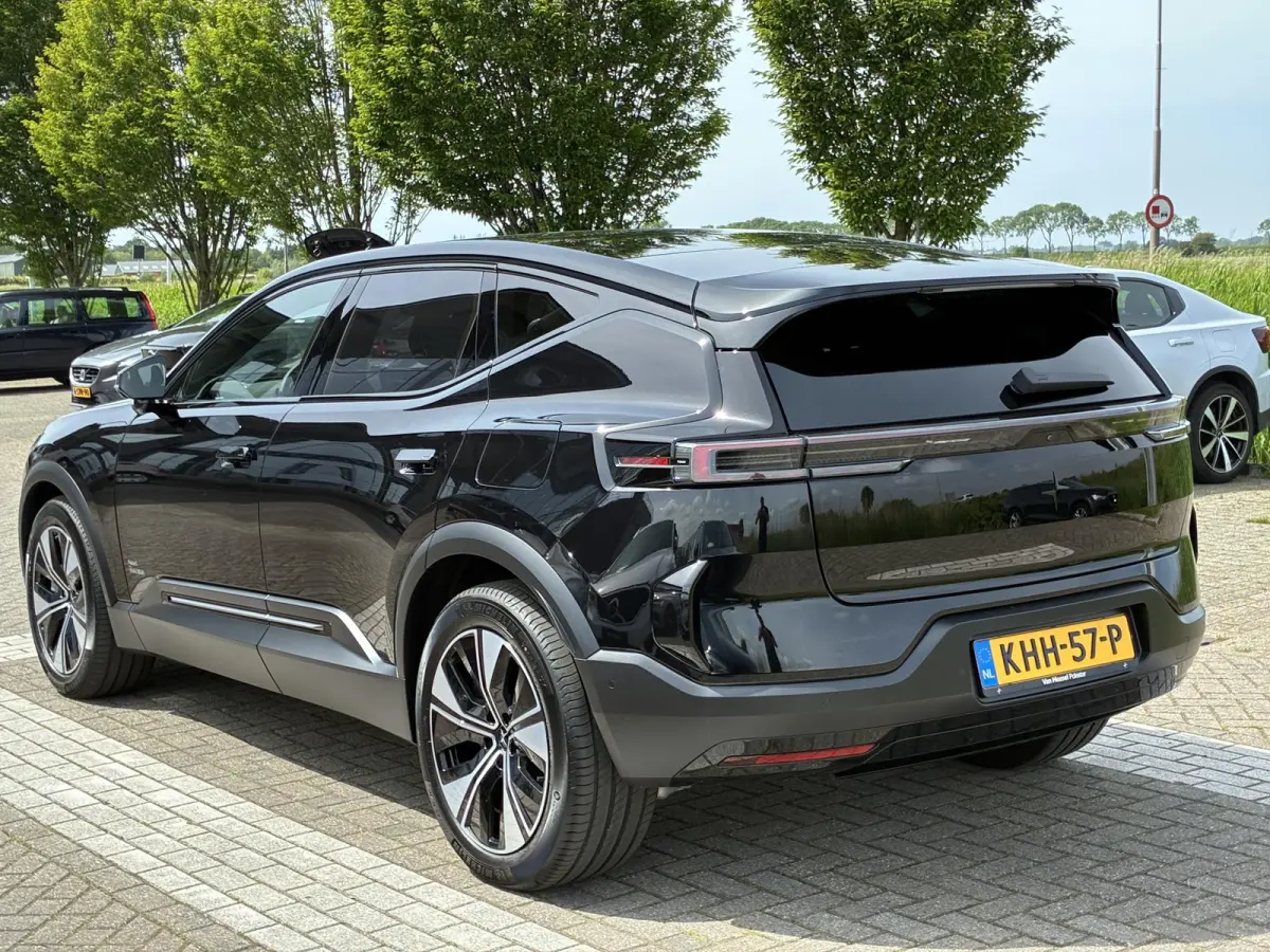Long range Dual motor Pilot Plus 111 kWh Bowers&Wilkins|HUD|Luchtvering|