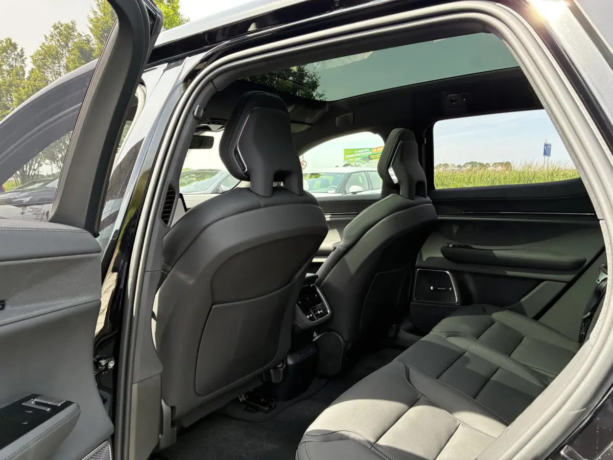 Long range Dual motor Pilot Plus 111 kWh Bowers&Wilkins|HUD|Luchtvering|