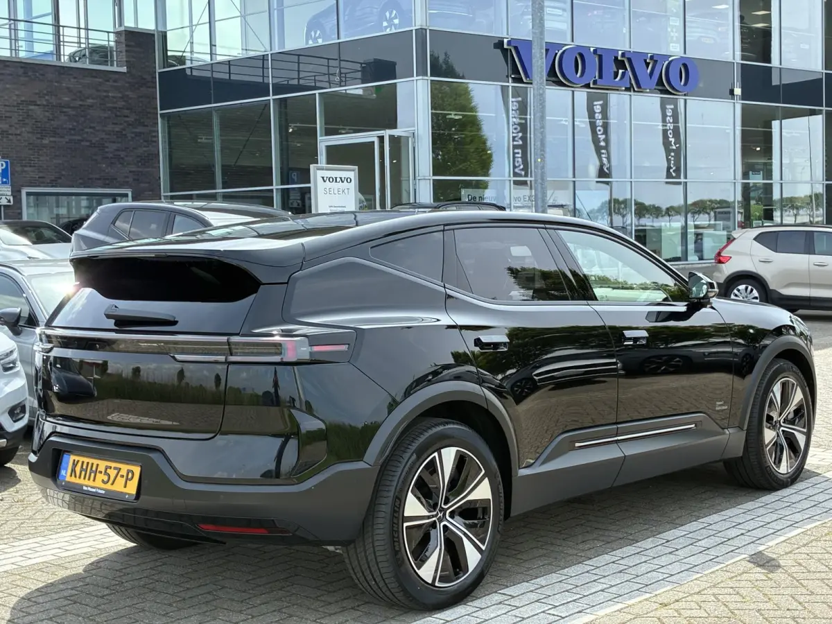 Long range Dual motor Pilot Plus 111 kWh Bowers&Wilkins|HUD|Luchtvering|