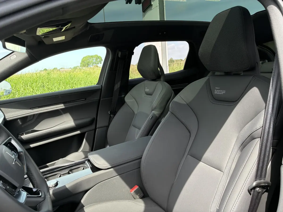 Long range Dual motor Pilot Plus 111 kWh Bowers&Wilkins|HUD|Luchtvering|