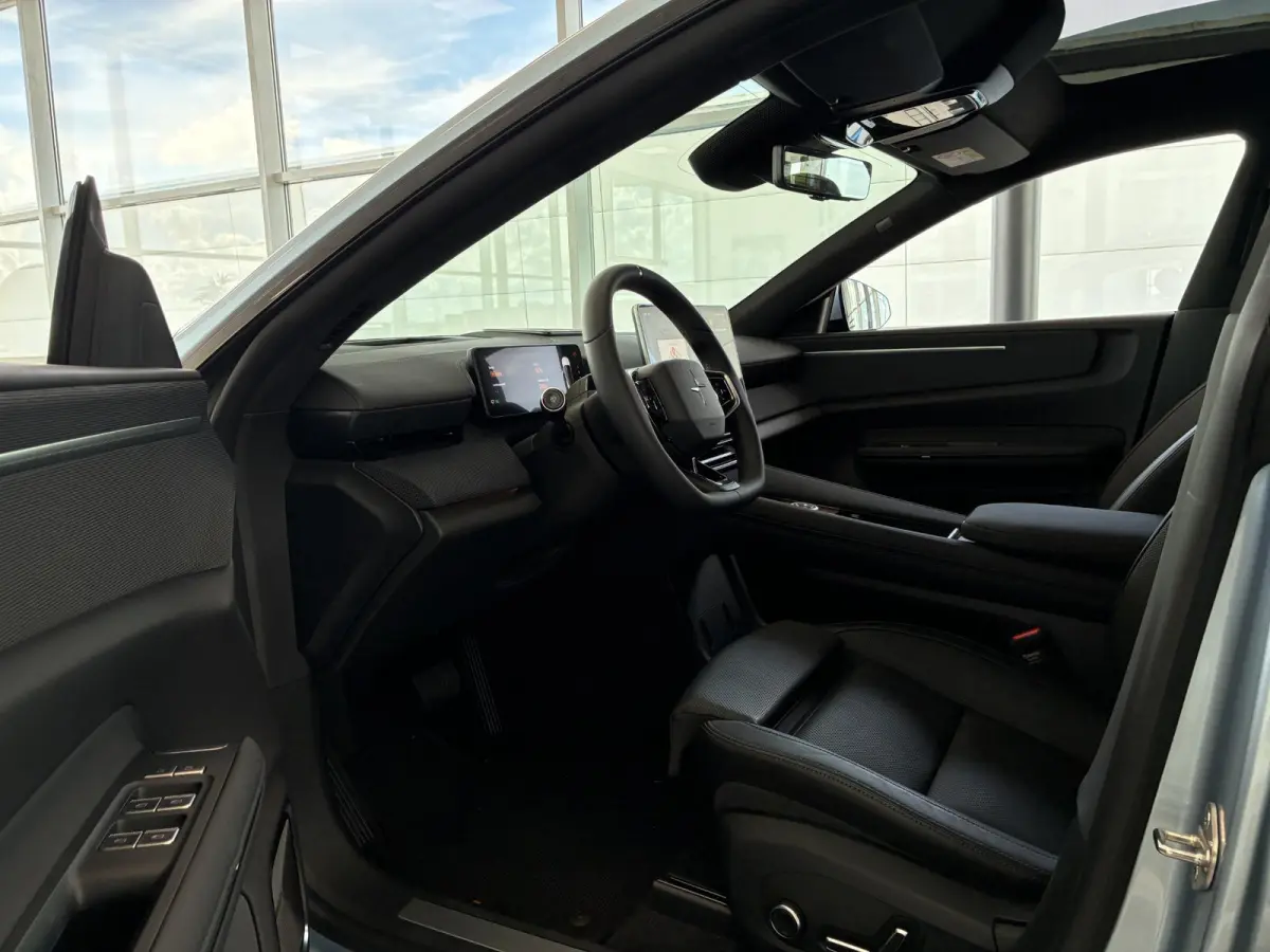 Long Range Dual motor Plus 100 kWh Long range dual motor Prime|Charcoal Leather| HUD|544PK|