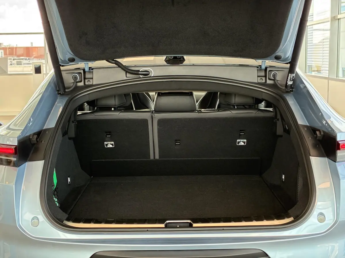 Long Range Dual motor Plus 100 kWh Long range dual motor Prime|Charcoal Leather| HUD|544PK|