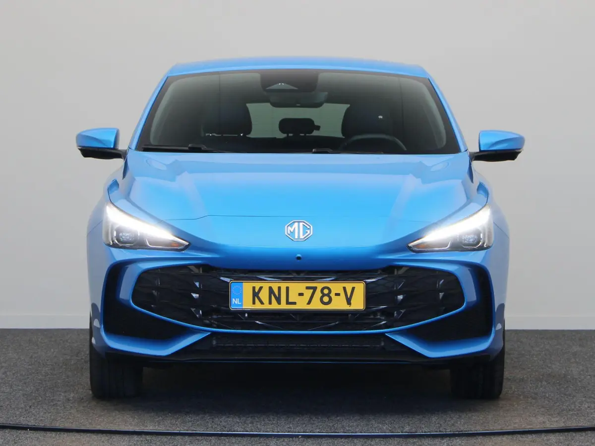 1.5 Luxury | Apple Carplay & Android Auto | Rondomzicht Camera | Stoel en Stuurwielverwarming |
