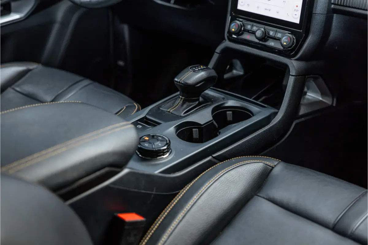 2.0 EcoBlue Wildtrak | Grijs kenteken | ACC | 360 Camera | Bang & Olufsen | Dodehoek detector | Trekhaak | Stoelverwarming | CarPlay | Navigatie | Nieuwe APK