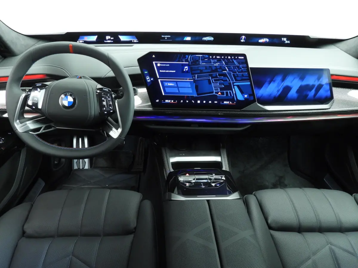 M70 xDrive Executive Pack | Executive Lounge | Connoisseur Pack | Sky Lounge