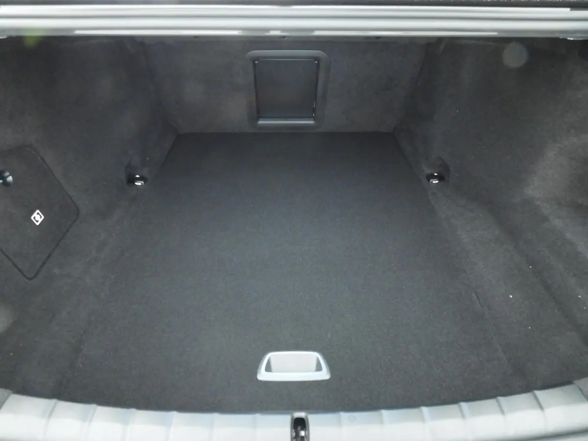 M70 xDrive Executive Pack | Executive Lounge | Connoisseur Pack | Sky Lounge
