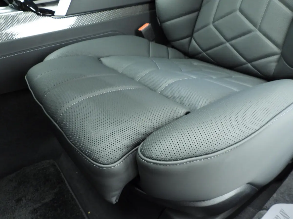 M70 xDrive Executive Pack | Executive Lounge | Connoisseur Pack | Sky Lounge