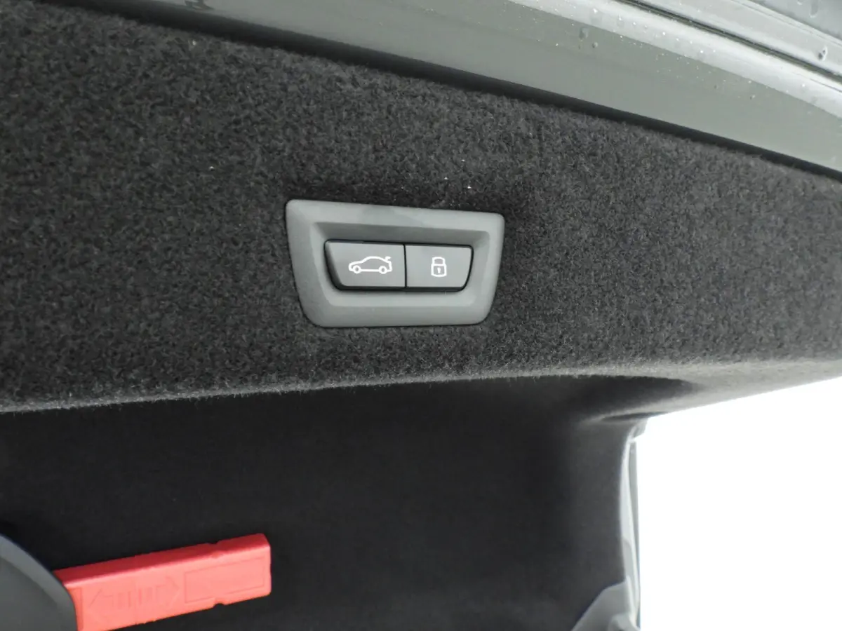 M70 xDrive Executive Pack | Executive Lounge | Connoisseur Pack | Sky Lounge