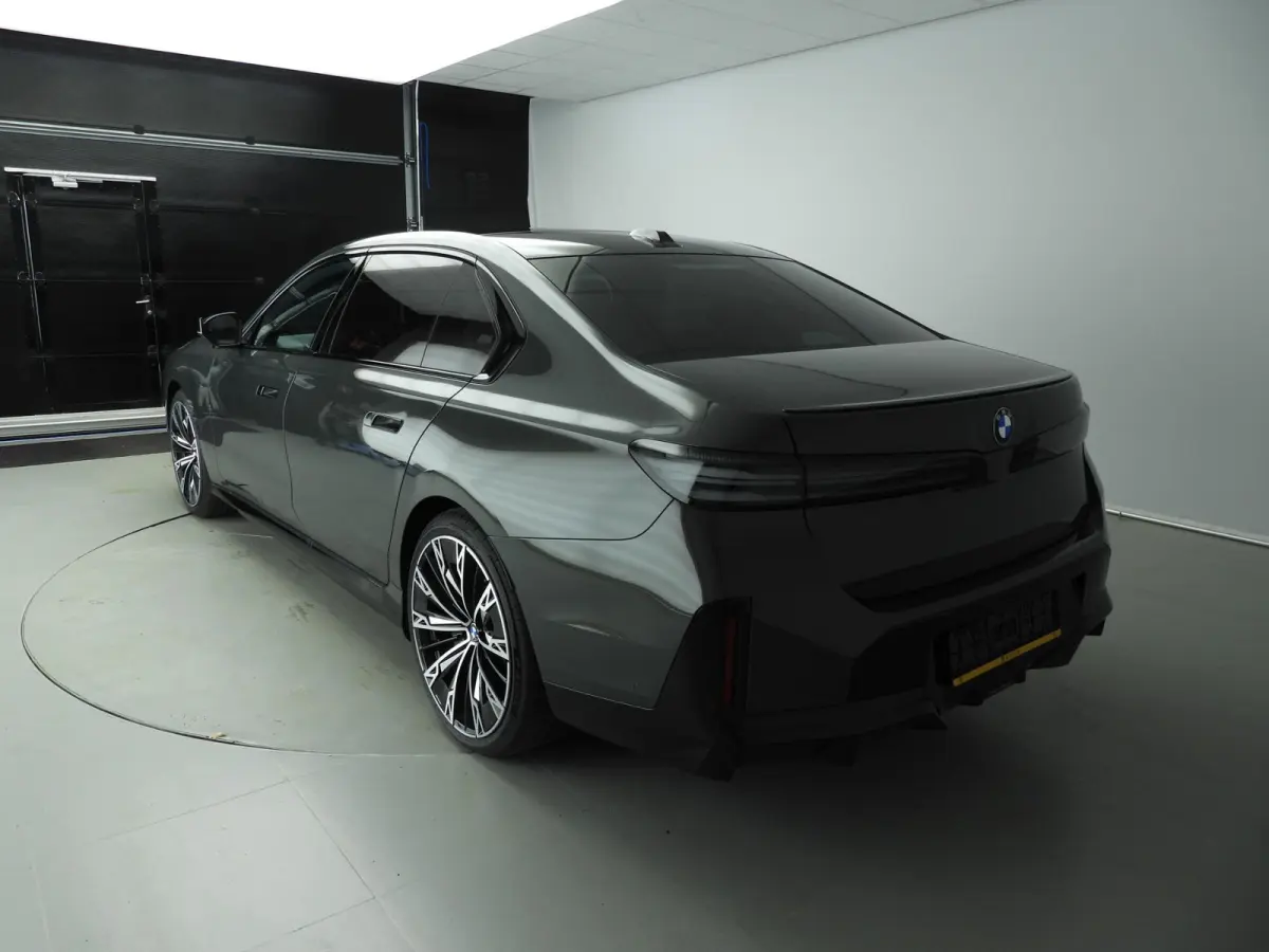 M70 xDrive Executive Pack | Executive Lounge | Connoisseur Pack | Sky Lounge