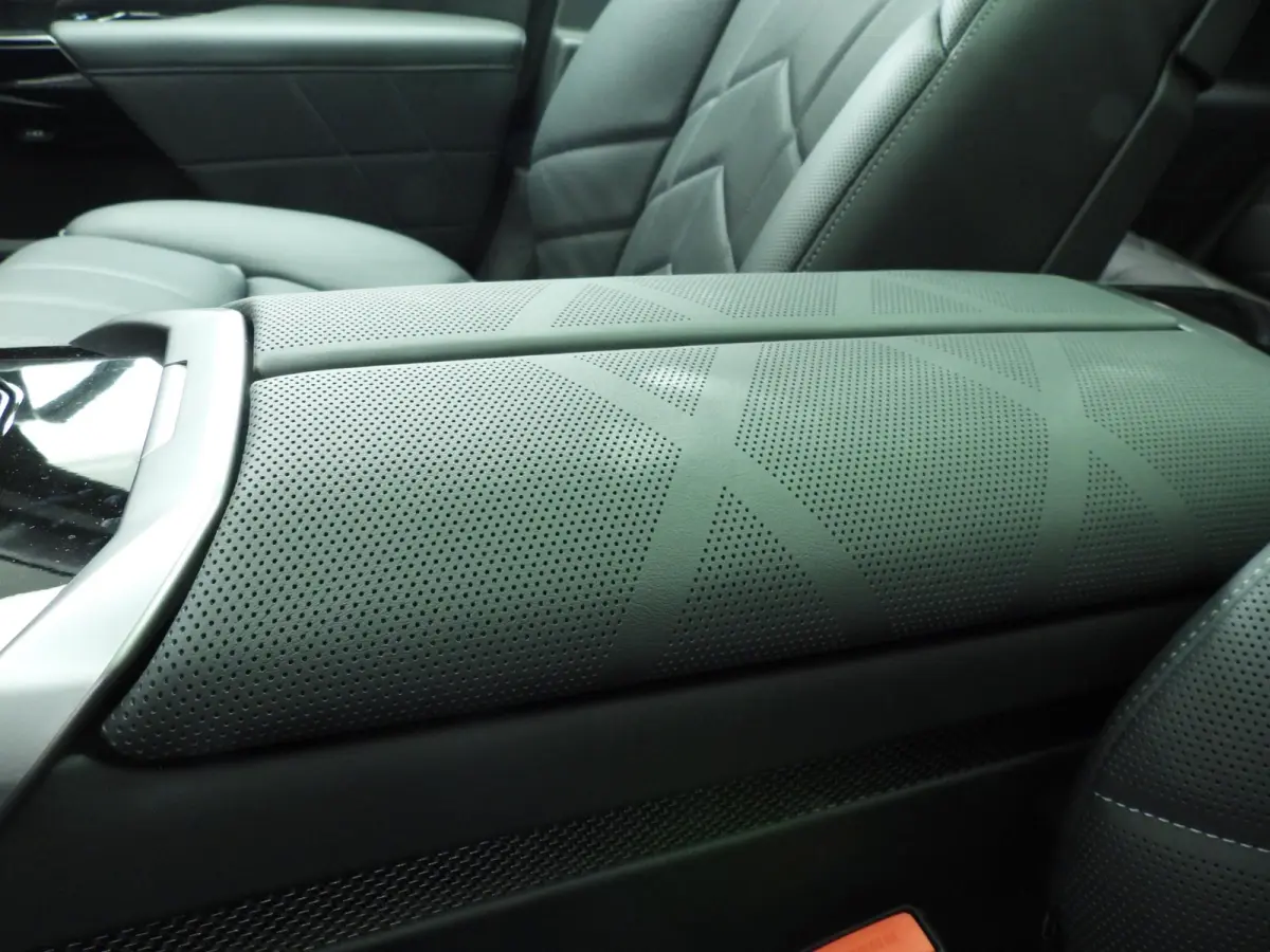 M70 xDrive Executive Pack | Executive Lounge | Connoisseur Pack | Sky Lounge