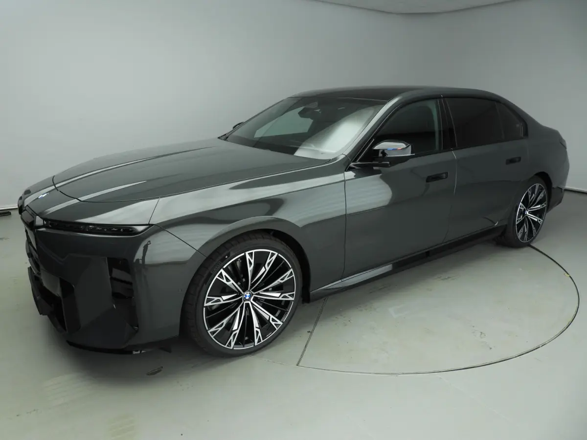 M70 xDrive Executive Pack | Executive Lounge | Connoisseur Pack | Sky Lounge