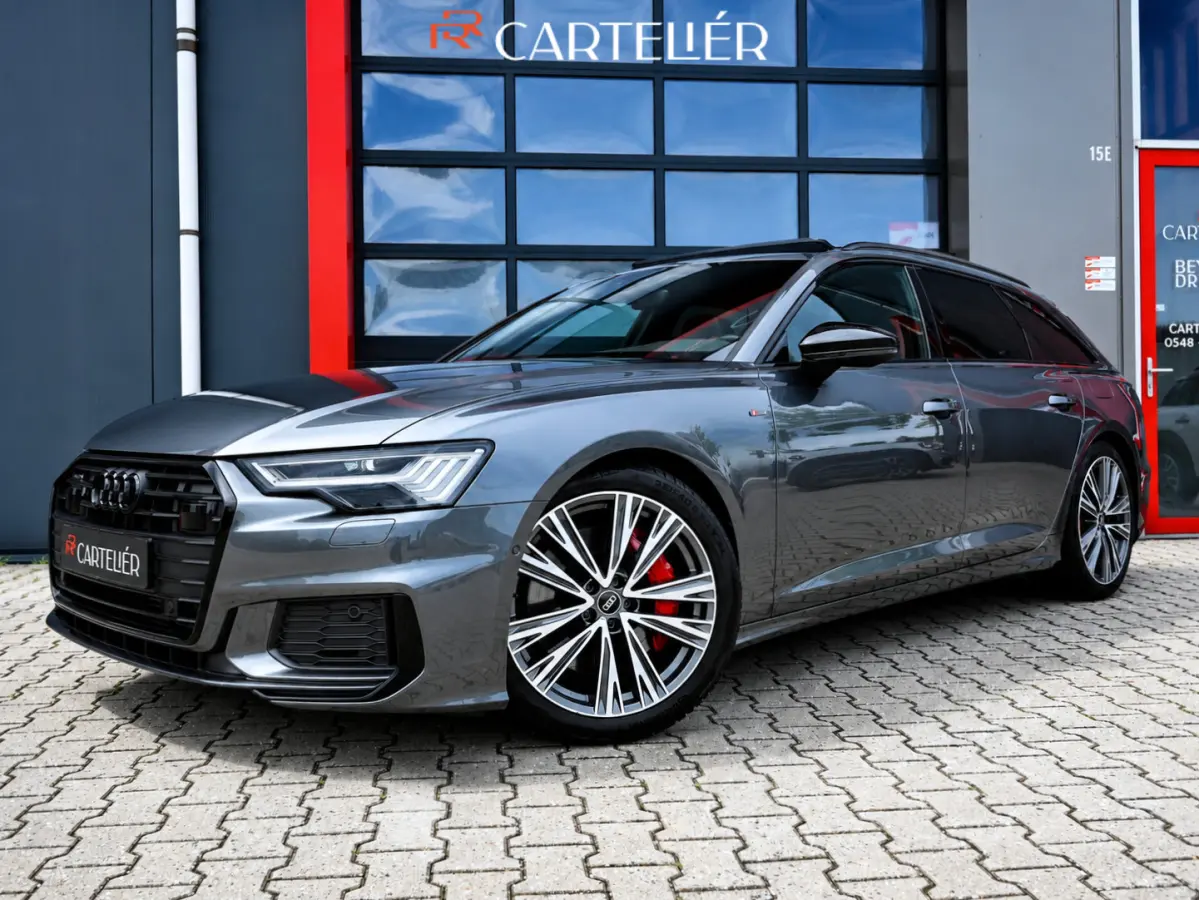 55 TFSI e Quattro S-Line Competition | Pano | Trekhaak| Keyless | Stoel & Stuurwielverwarming | Ambient | Alcantara | Matrix Led (Luxe) | Carplay / Android Auto | Camera | Flippers | ACC | L