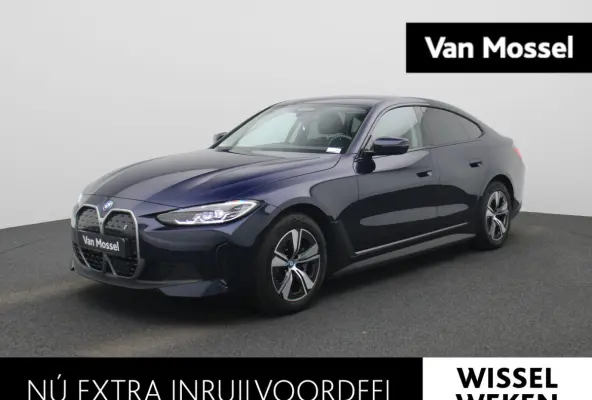 eDrive40 | Automaat | Apple Carplay | Camera | Parkeersensoren | Harman/Kardon |