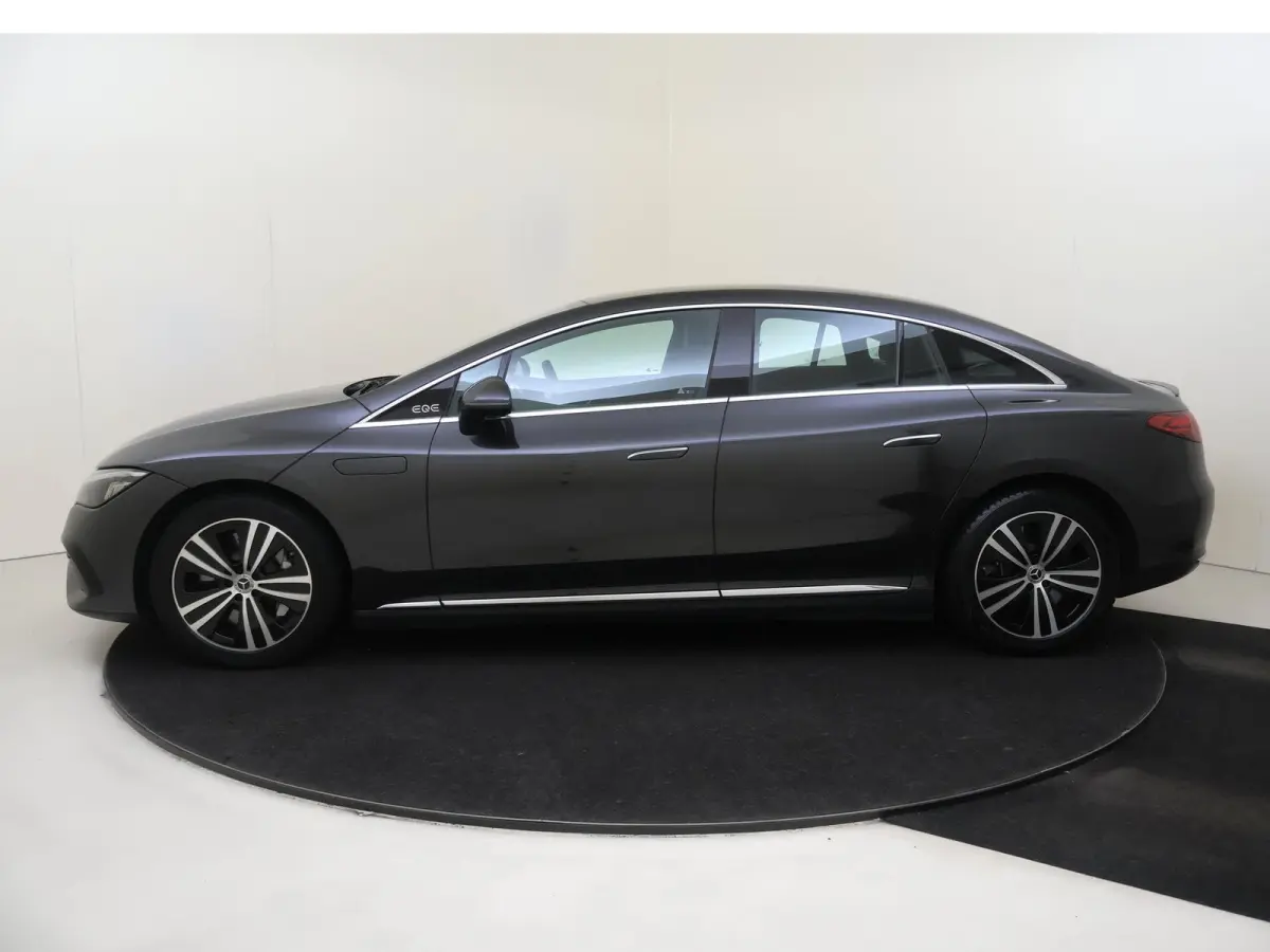 300 Luxury Line 89 kWh /Burmester /Head-up display /Elek. Trekhaak /96,21% SOH